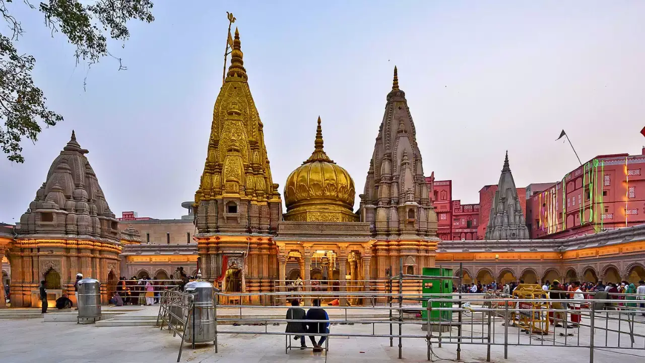 Seek Blessings at the Sacred Kashi Vishwanath Temple